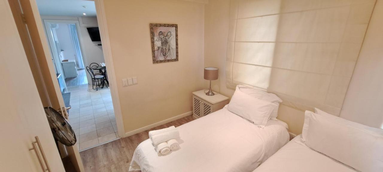 V&A Waterfront Marina Family Apartment 101 Altmore 开普敦 外观 照片